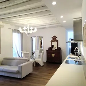 https://sara-s-luxury-home-five-minutes-from-piazza-san-marco.hotelslidodijesolo.com